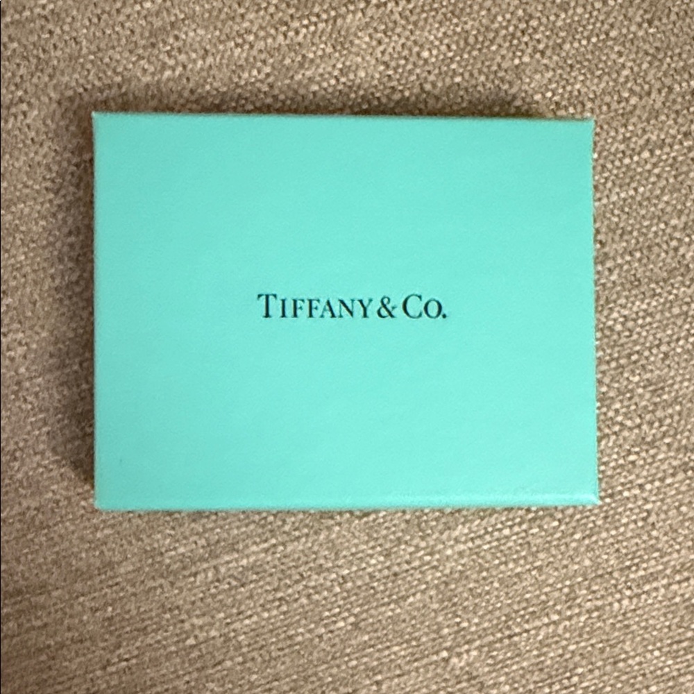 Tiffany & Co. Luxury Card Deck in Iconic Blue Box - Picture 4 of 5